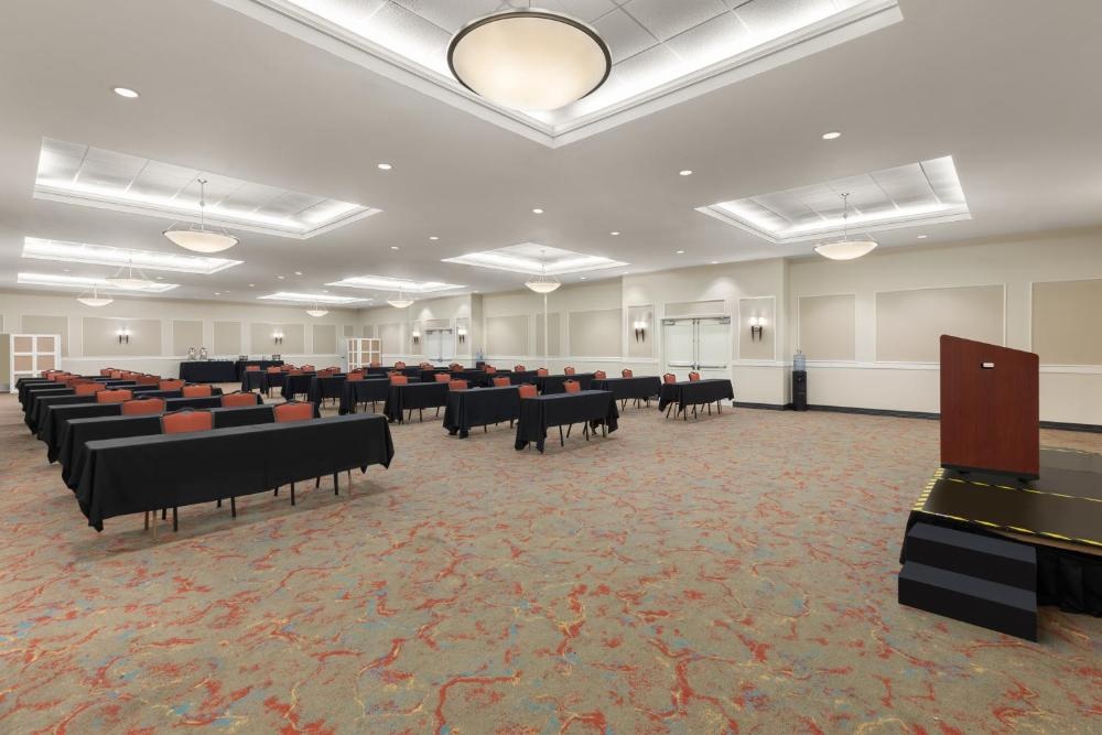 La Quinta Inn & Suites by Wyndham San Antonio Medical Center Image 36