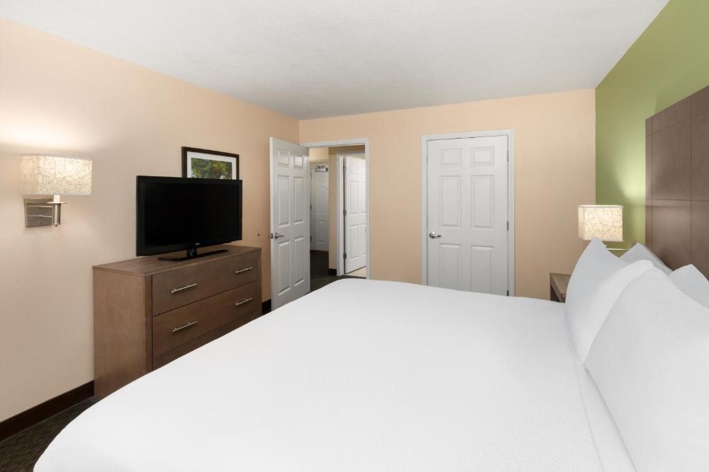 La Quinta Inn & Suites by Wyndham San Antonio Medical Center Image 45