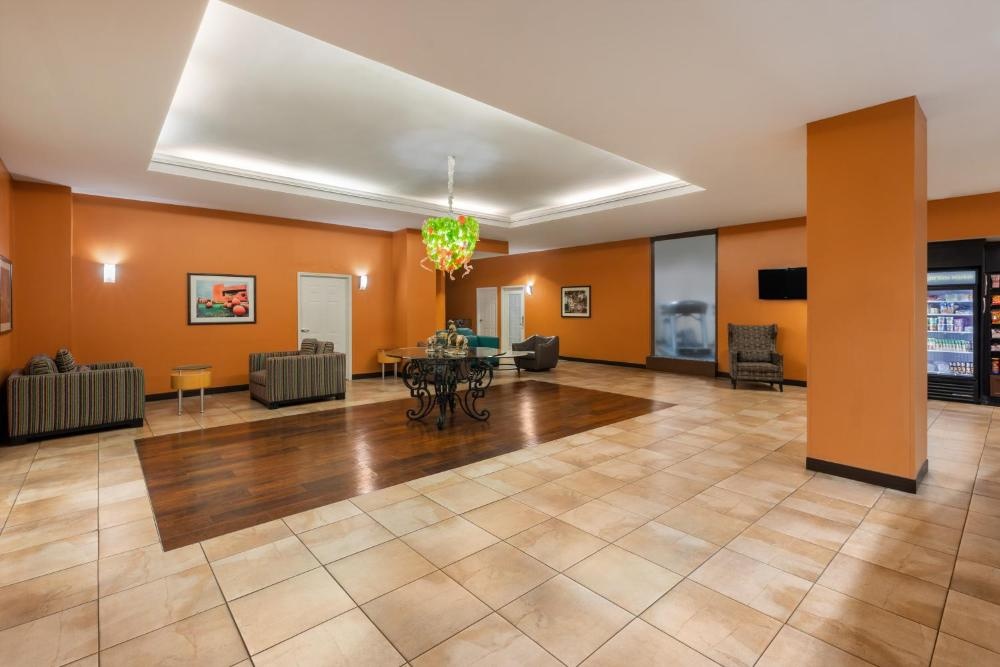 La Quinta Inn & Suites by Wyndham San Antonio Medical Center Image 48