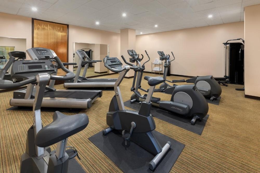 La Quinta Inn & Suites by Wyndham San Antonio Medical Center Image 7